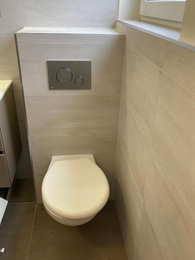 Kuenszler Apartmanhaz Zamárdi Εξωτερικό φωτογραφία