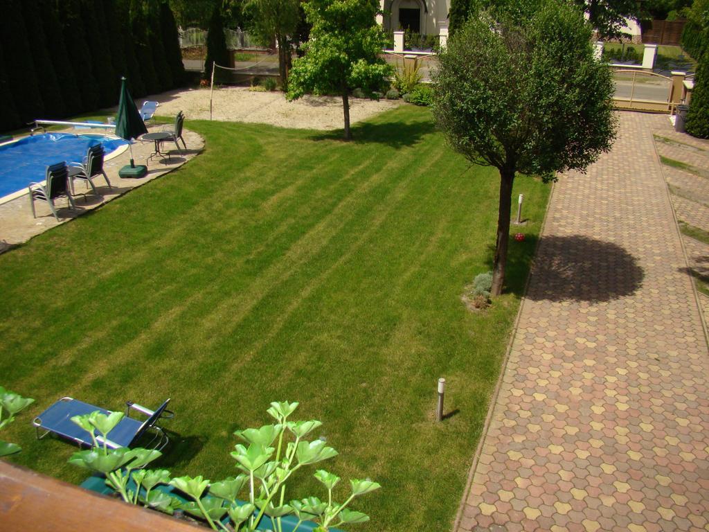Kuenszler Apartmanhaz Zamárdi Εξωτερικό φωτογραφία
