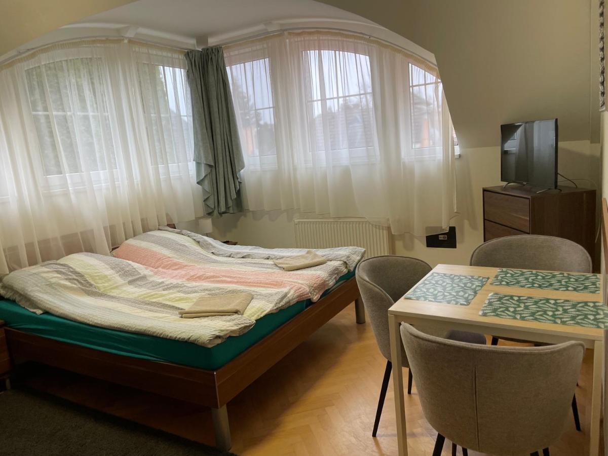 Kuenszler Apartmanhaz Zamárdi Εξωτερικό φωτογραφία