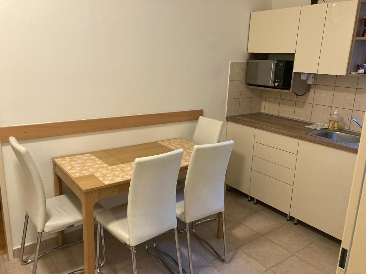 Kuenszler Apartmanhaz Διαμέρισμα Zamárdi Εξωτερικό φωτογραφία