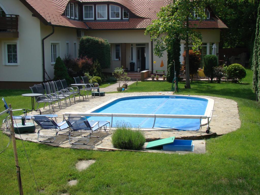 Kuenszler Apartmanhaz Zamárdi Εξωτερικό φωτογραφία